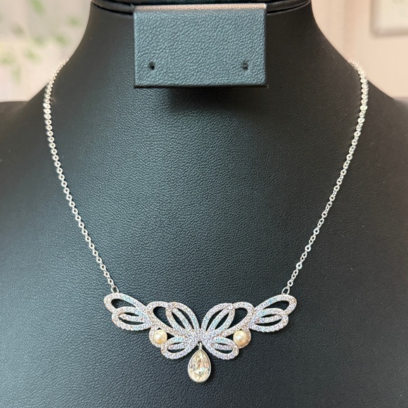 Swarovski Necklace With Tear-Shaped Clear Crystal